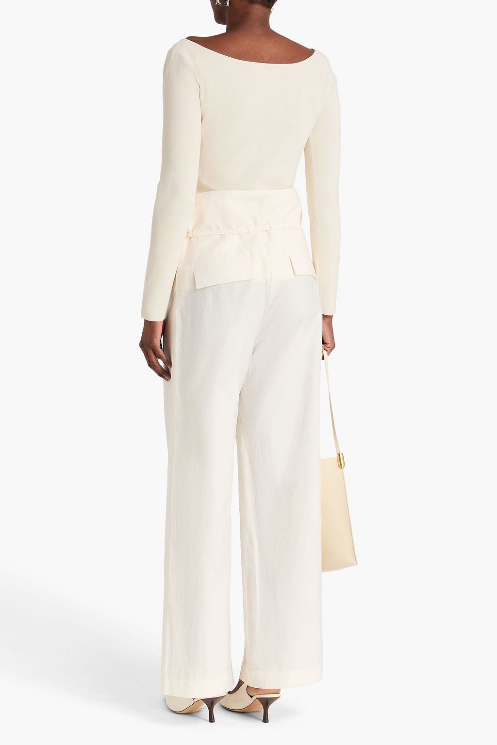 RÓHE كنزة رياضية من نسيج بحبكة مطاطية بتصميم مكشوف الكتفين