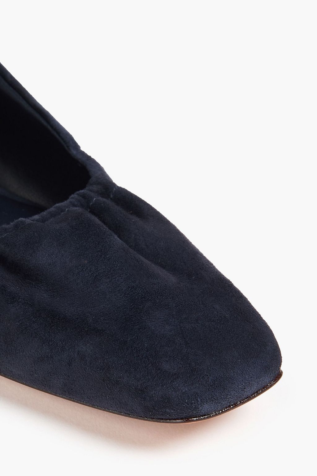 VINCE. حذاء مسطّح "فينيس" بحزام خلفي من جلد السويد