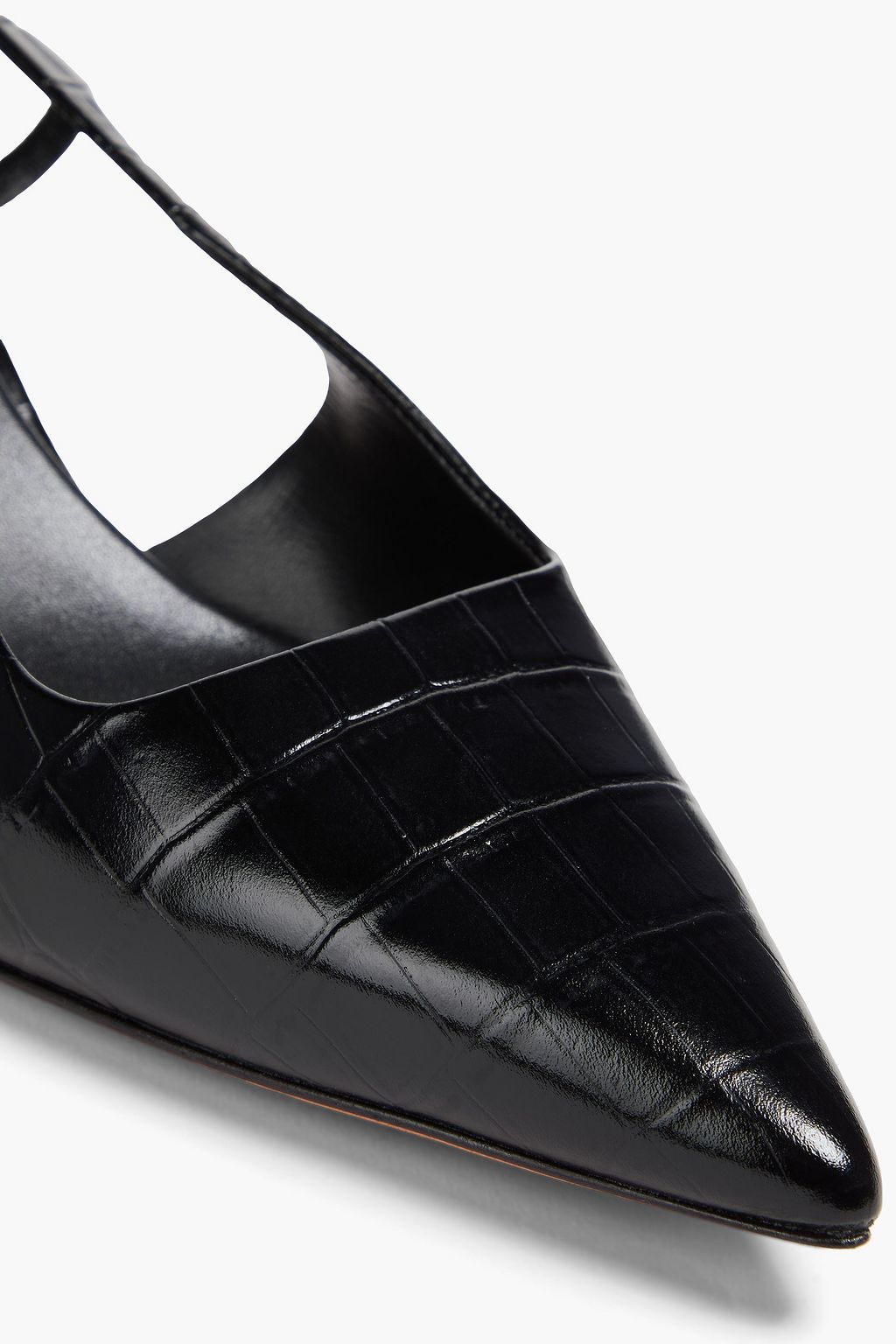 VINCE. حذاء بمب من الجلد بحزام خلفي بنمط التمساح