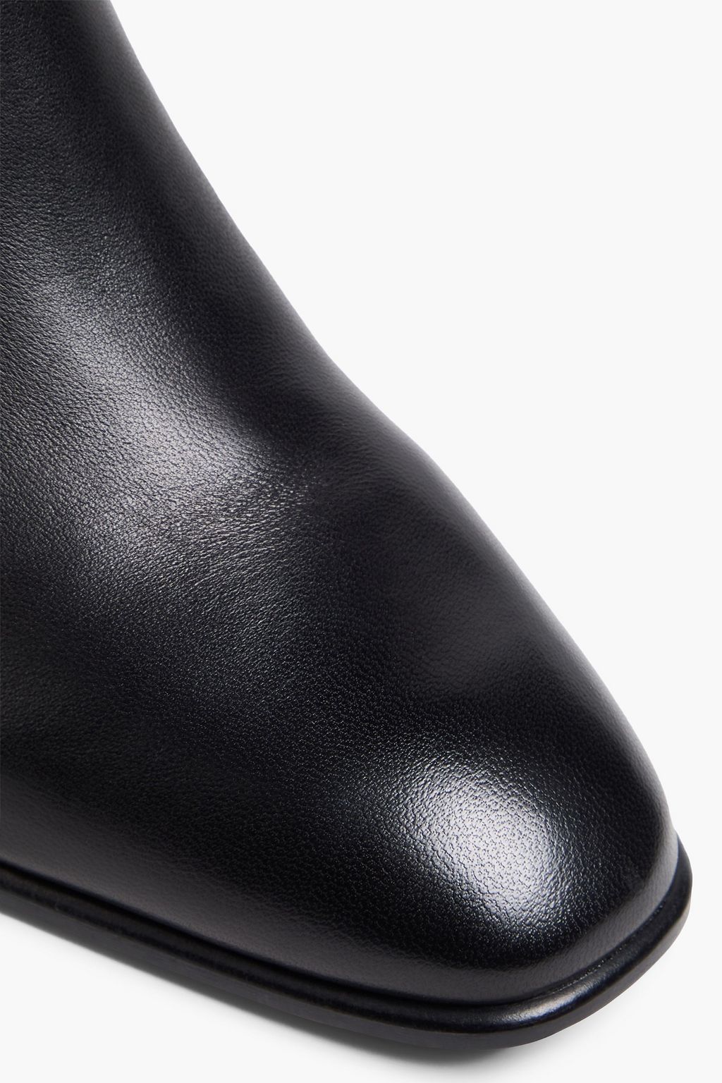 VINCE. بوت "أرابيل" من الجلد