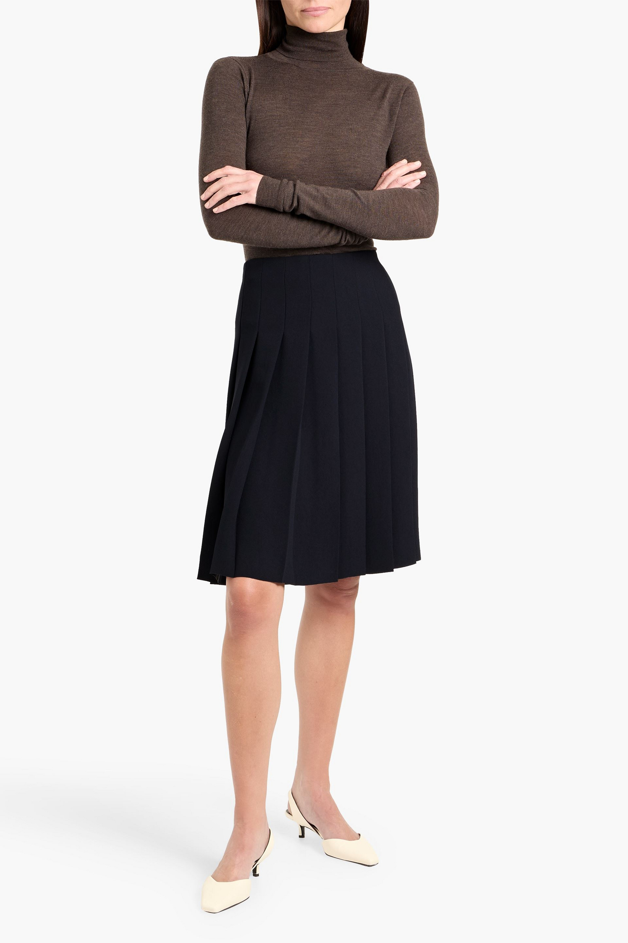 Vince Pleated crepe skirt