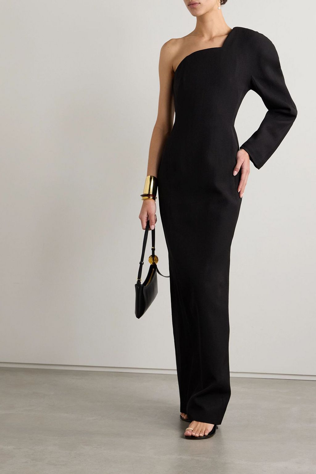 jaquemnouse balck dress with gold broche Dresses Black – MAYFEYR main image 1