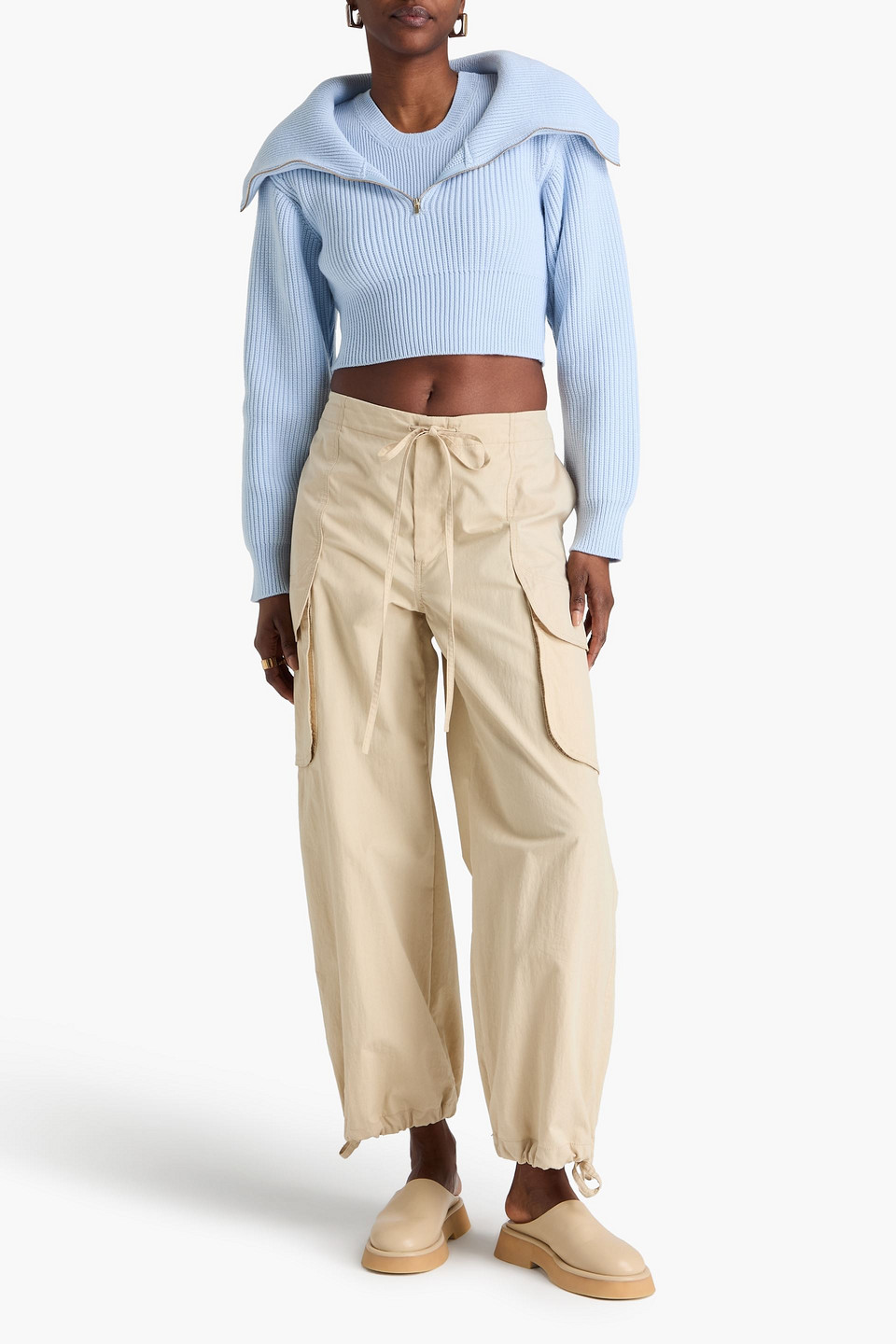 Jacquemus Risoul Cropped Ribbed Wool Half-zip Sweater In Blue