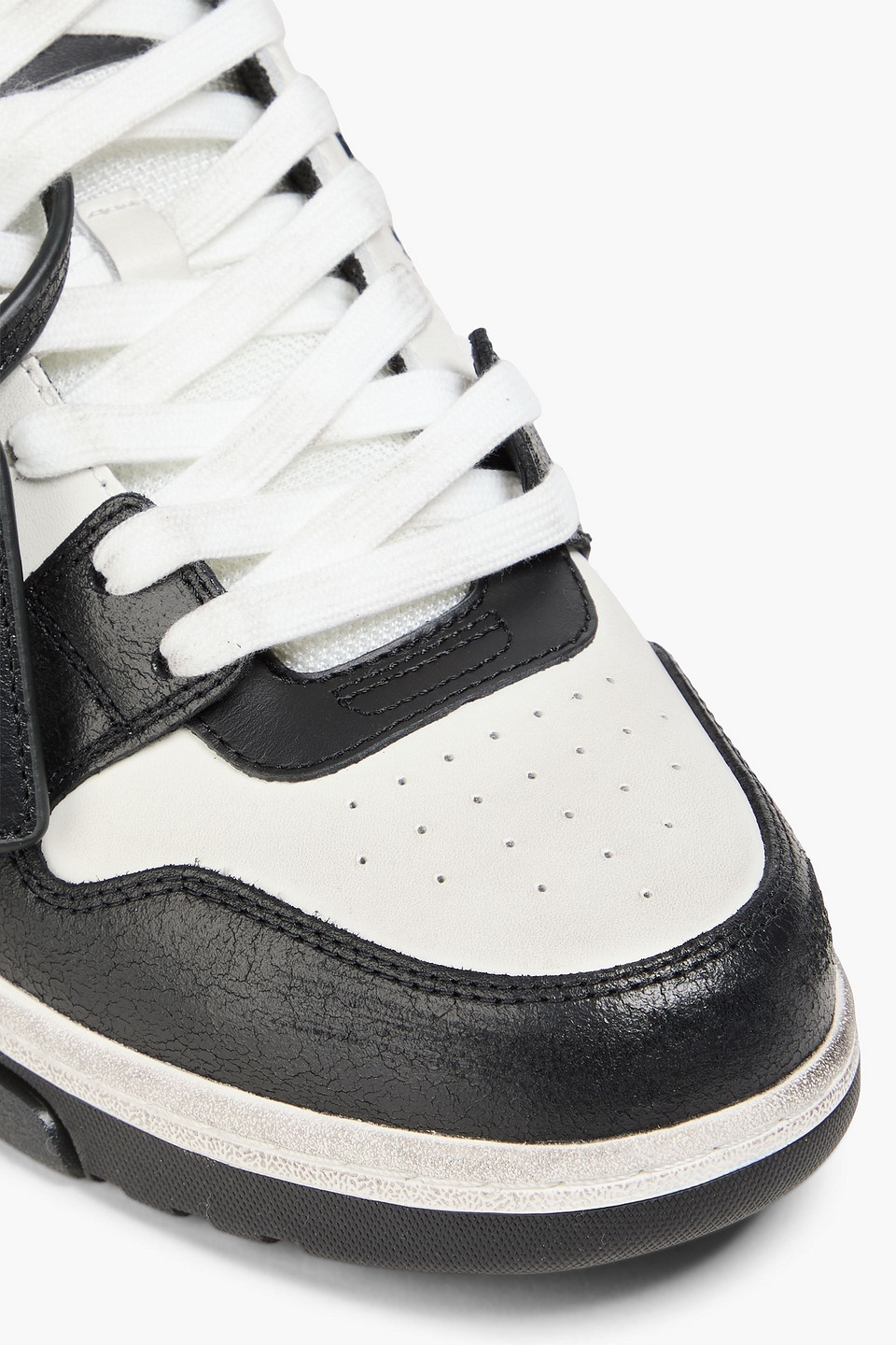 Off-white Low-top Sneakers With Iconic Branding And Rubber Sole In Black