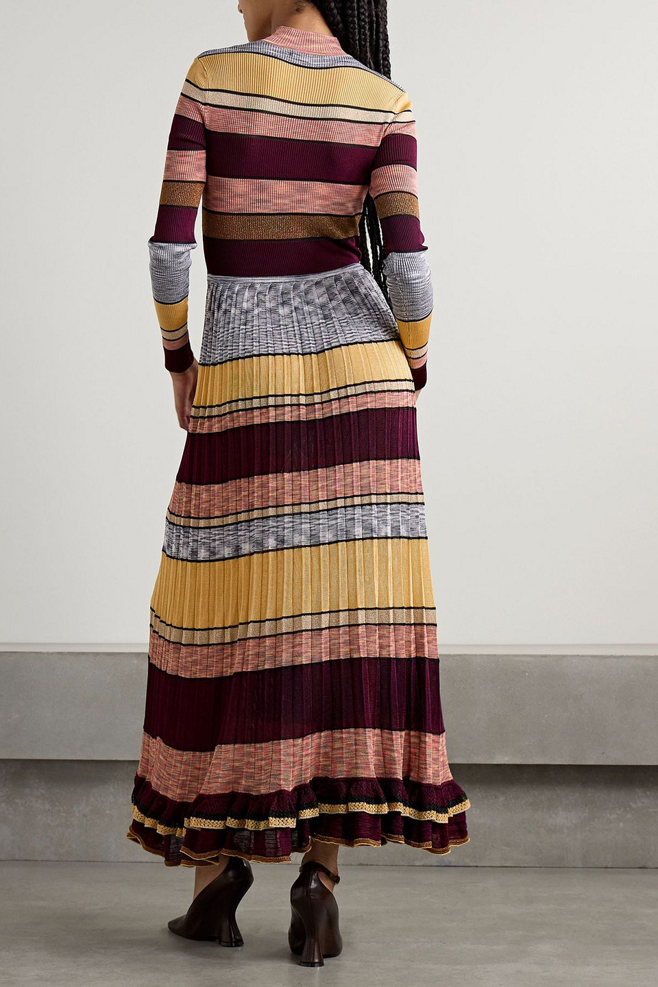  Ulla Johnson - Evangeline Maxikleid Aus Metallic-strick Mit Stehkragen, Falten Und Streifen - Burgunderrot - Xs 