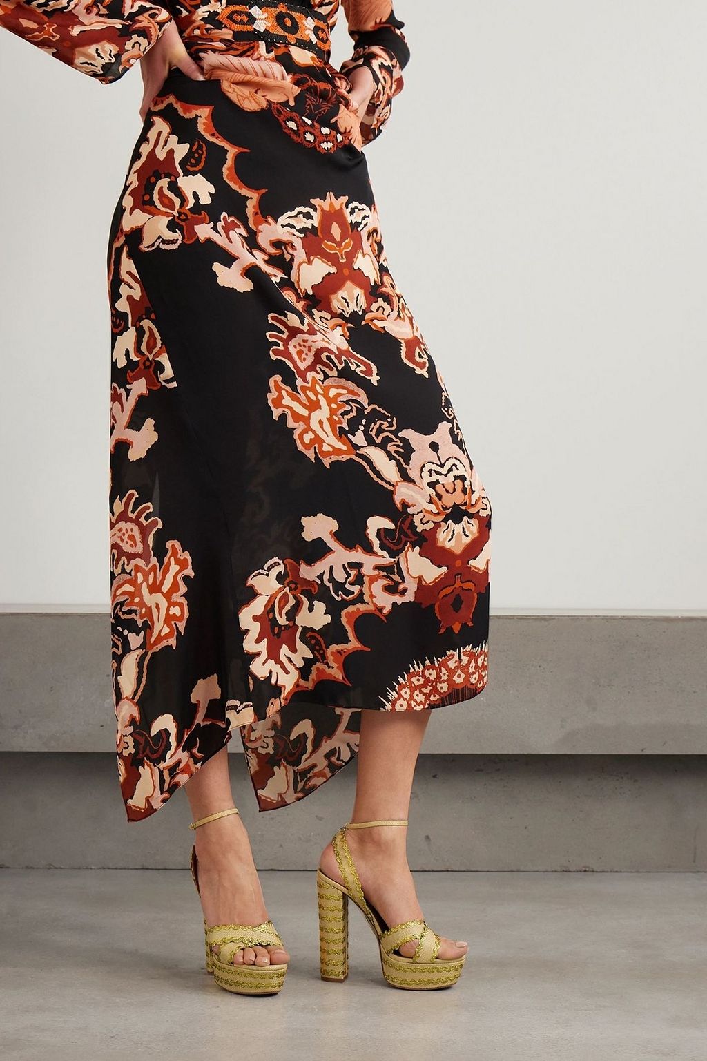 AQUAZZURA Ric Rac 140 raffia platform sandals | THE OUTNET