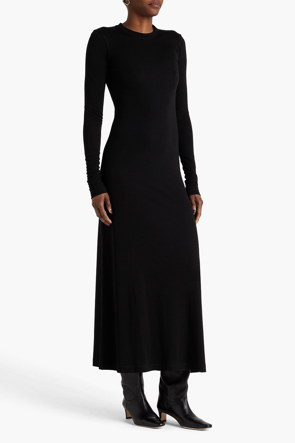 Totême Long-sleeve Slouch Waist Viscose Dress In Black