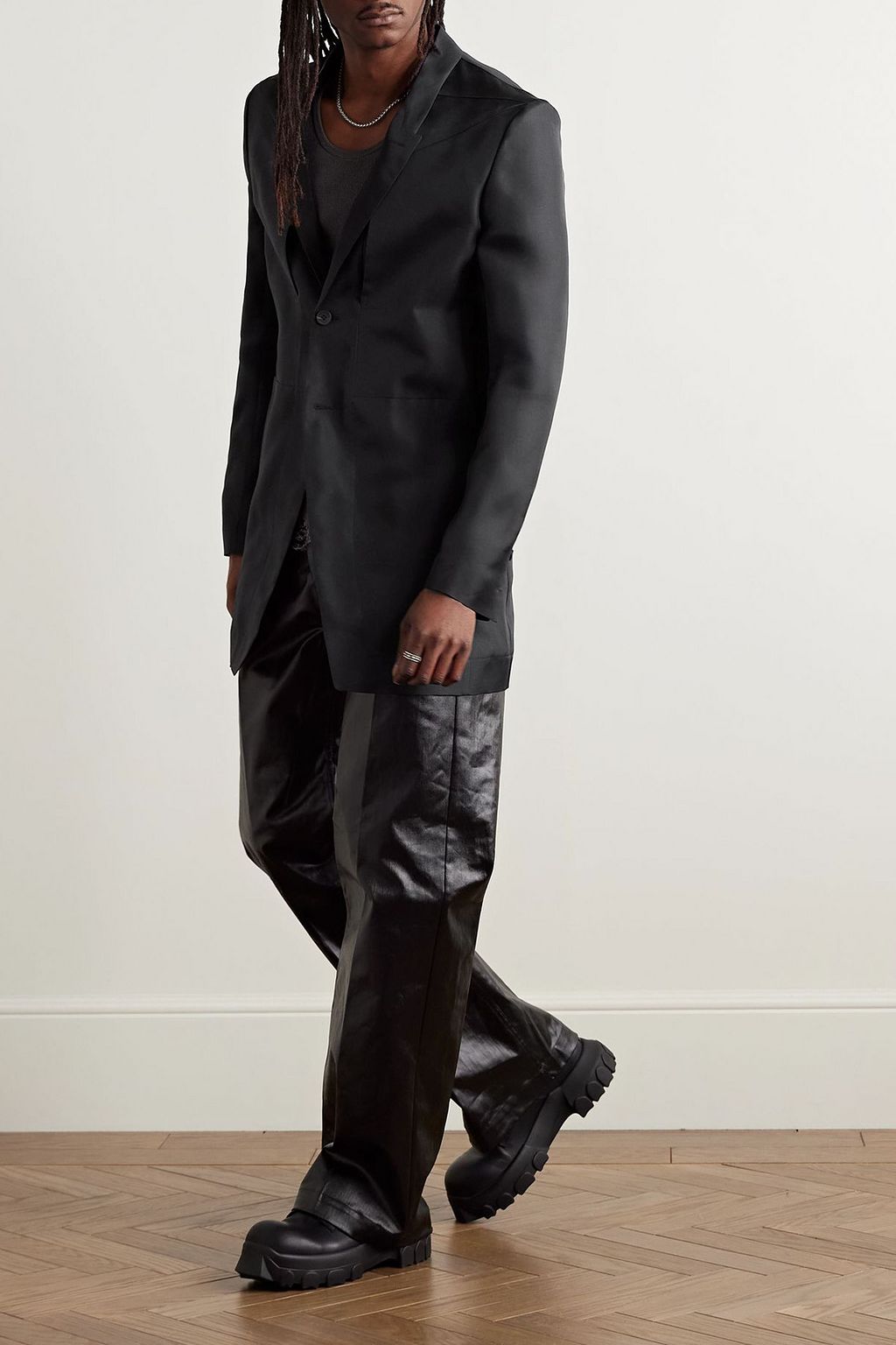 【24SS傑作】Rick Owens LIDO JKT / SILK NYLON RICK OWENS Lido slim-fit silk grain de poudre blazer | THE OUTNET