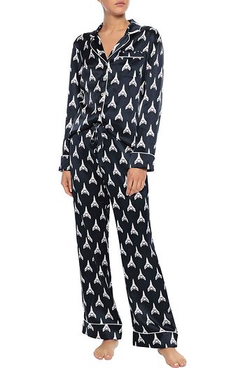 Olivia Von Halle Silk Pajamas - Luxury Silk Loungewear Review Olivia Von Halle Coco Pajamas / Their silk pajamas are impeccably crafted and beautifully yet to me, silk is incongruous with the act of sleeping.