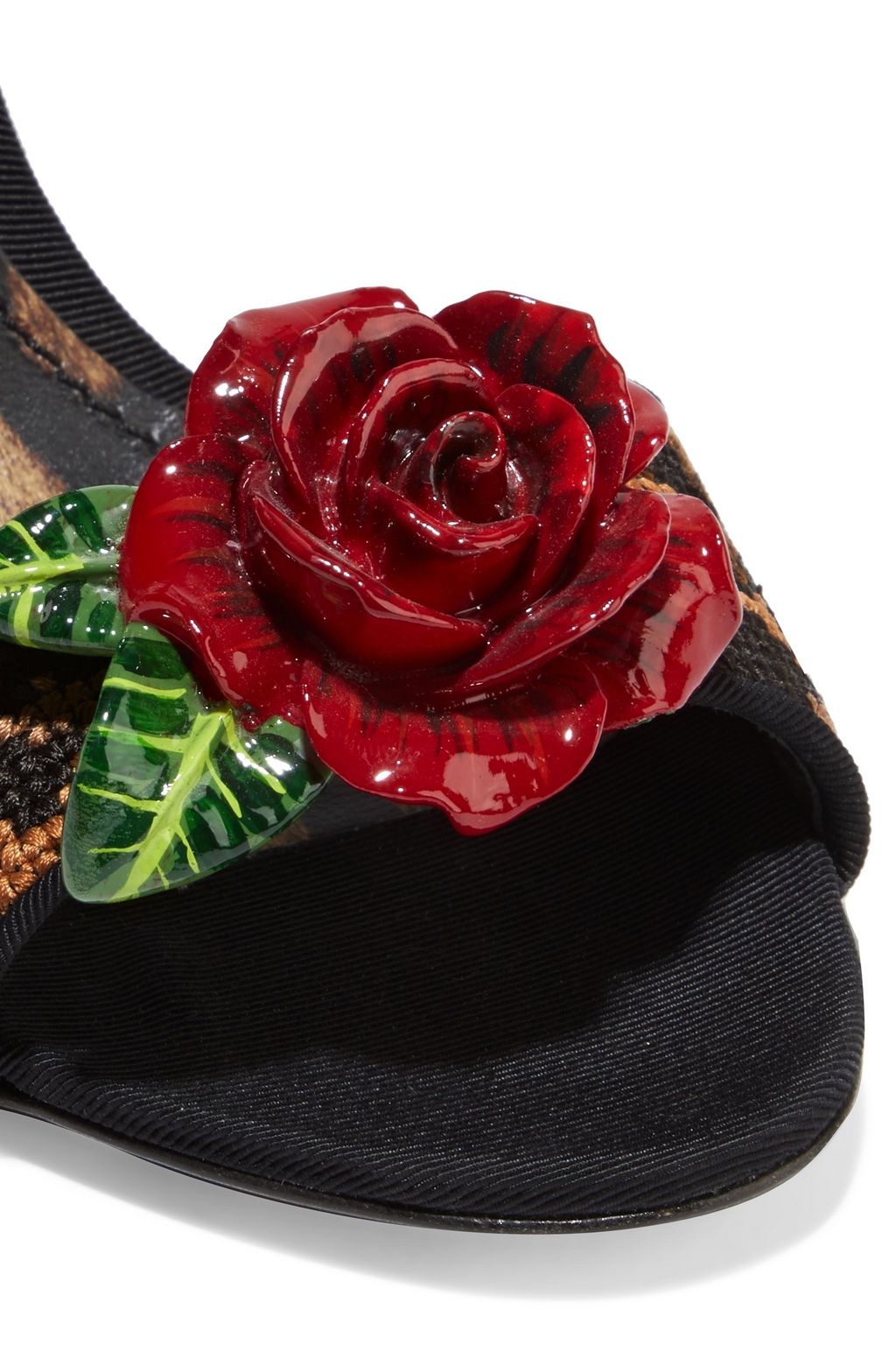 DOLCE&GABBANA صندل «كيرا» من الجاكار المزين بنقوش جلد الفهد مع تصميمات من الورود المخيطة