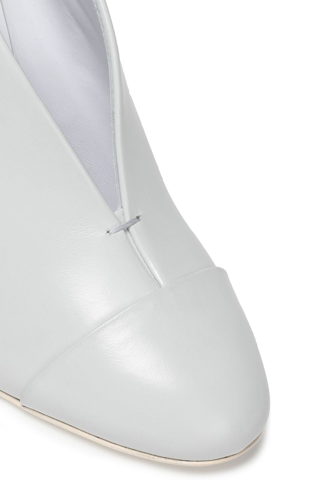 VICTORIA BECKHAM Refined Pin glossed-leather pumps