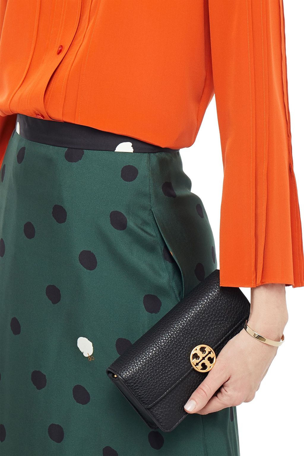 TORY BURCH Chelsea pebbled-leather clutch