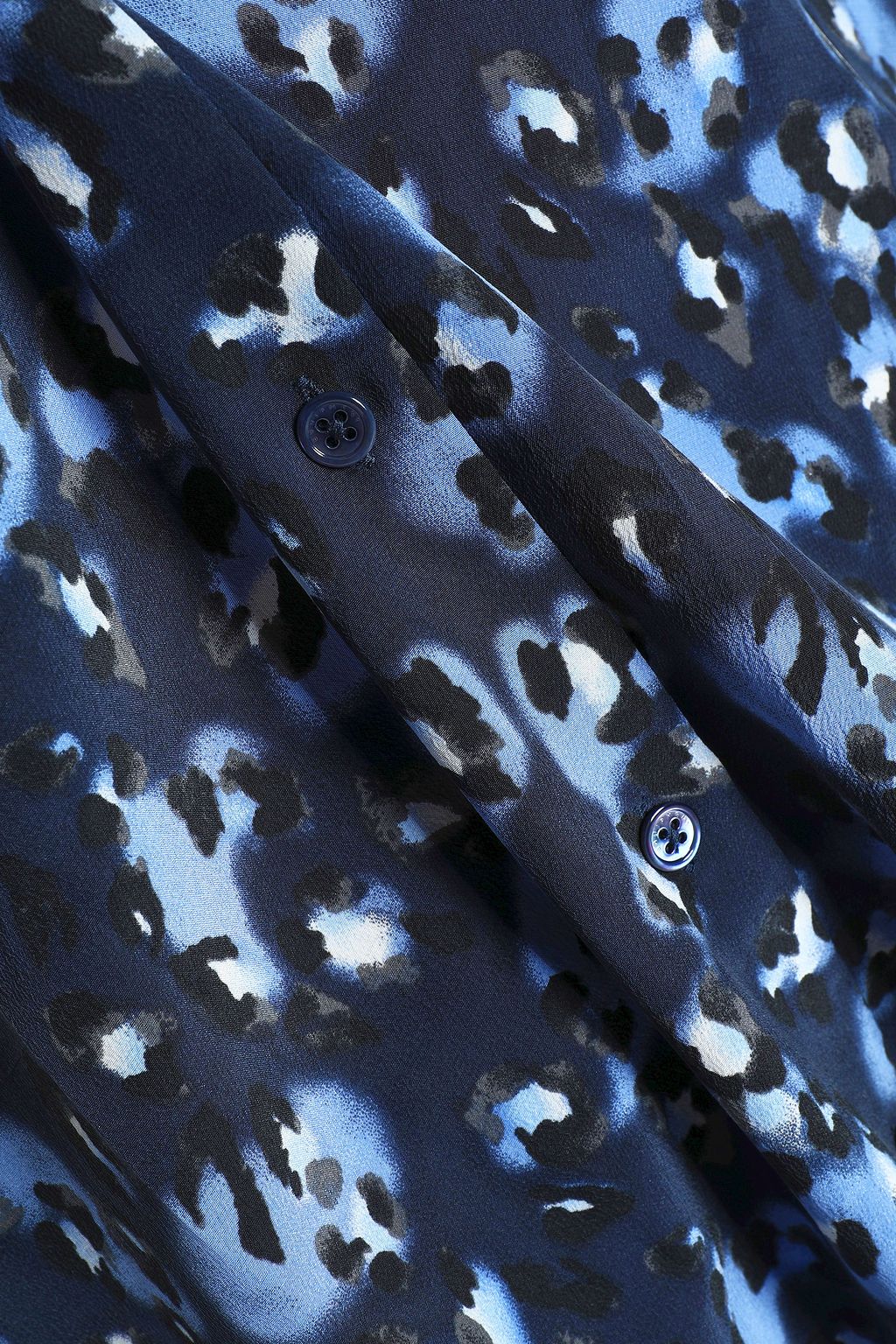 EQUIPMENT Printed silk top
