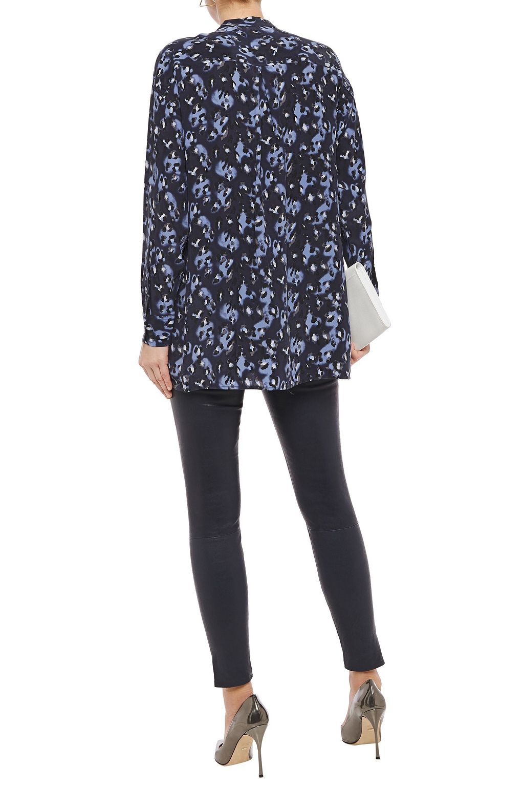EQUIPMENT Printed silk top