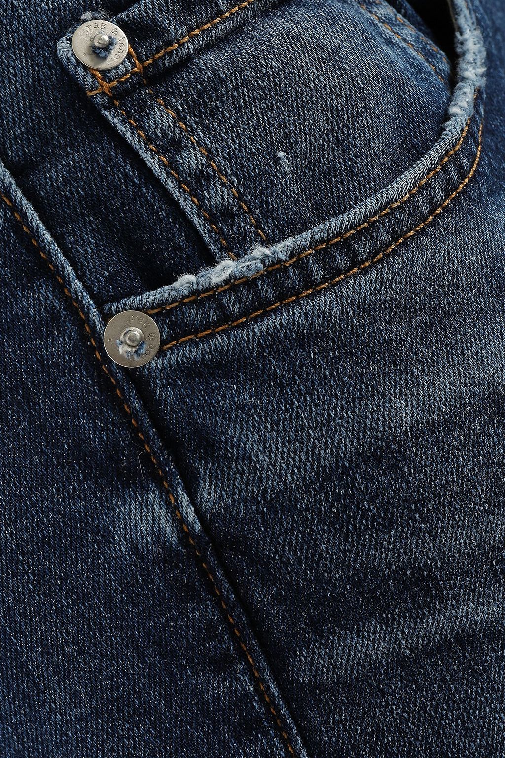 RAG & BONE جينز بأرجل ضيقة "دري" منخفض الخصر مع حواف منسلة