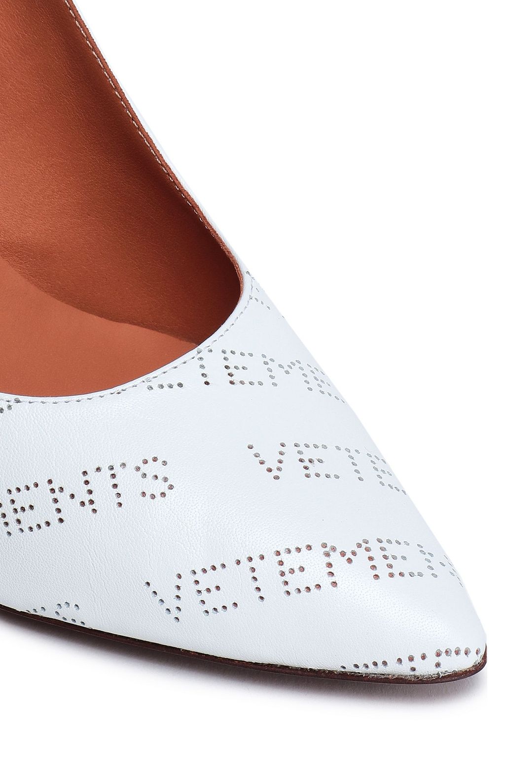 VETEMENTS حذاء بمب من الجلد مخرم