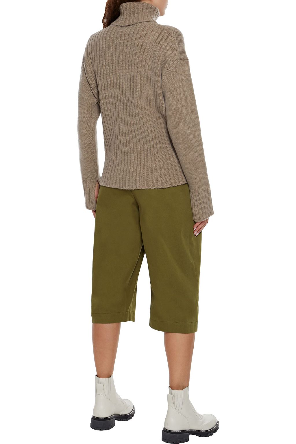 DEVEAUX Novah wool and cashmere-blend turtleneck sweater