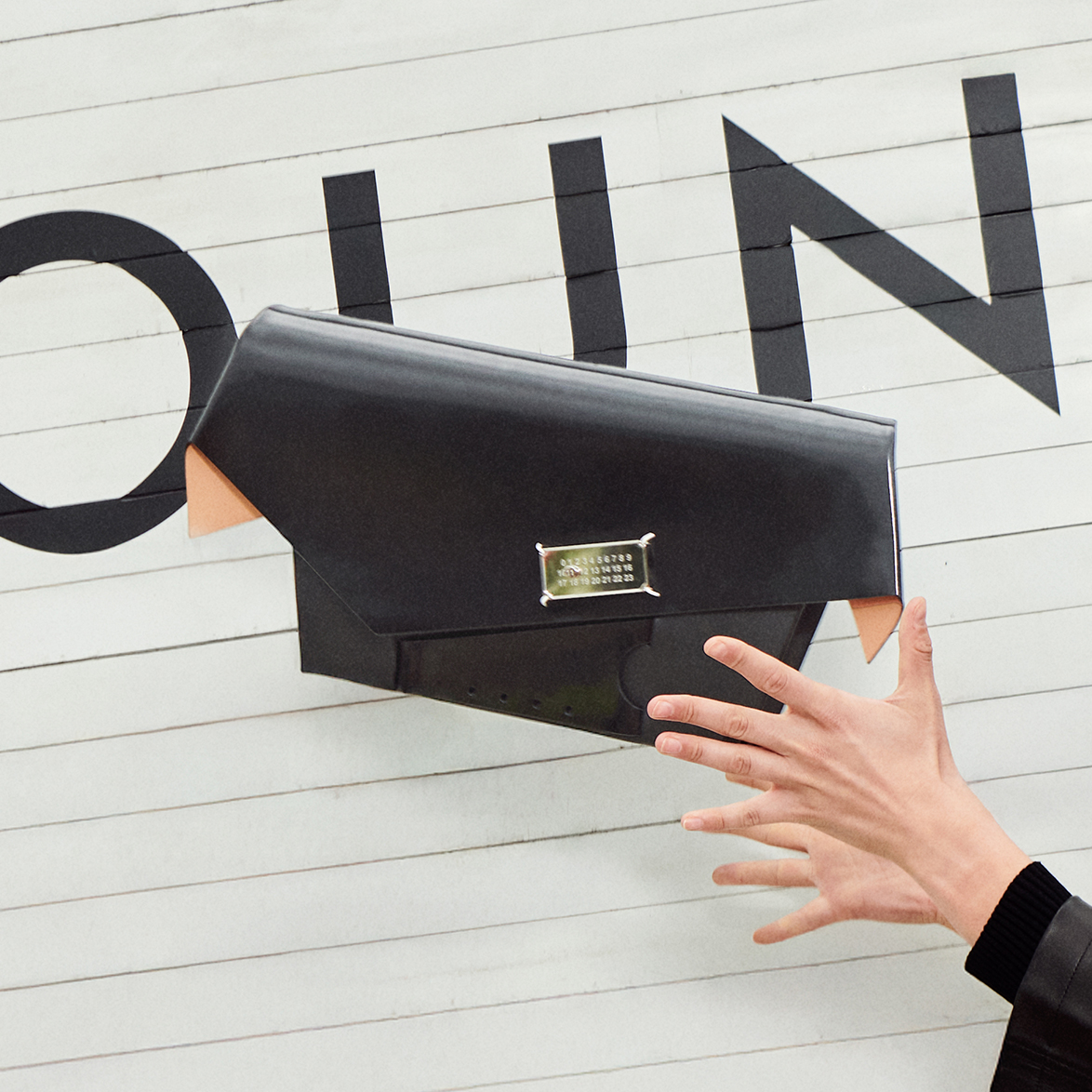 Discount Designer Handbags Outlet Sale Up To 70 Off At THE